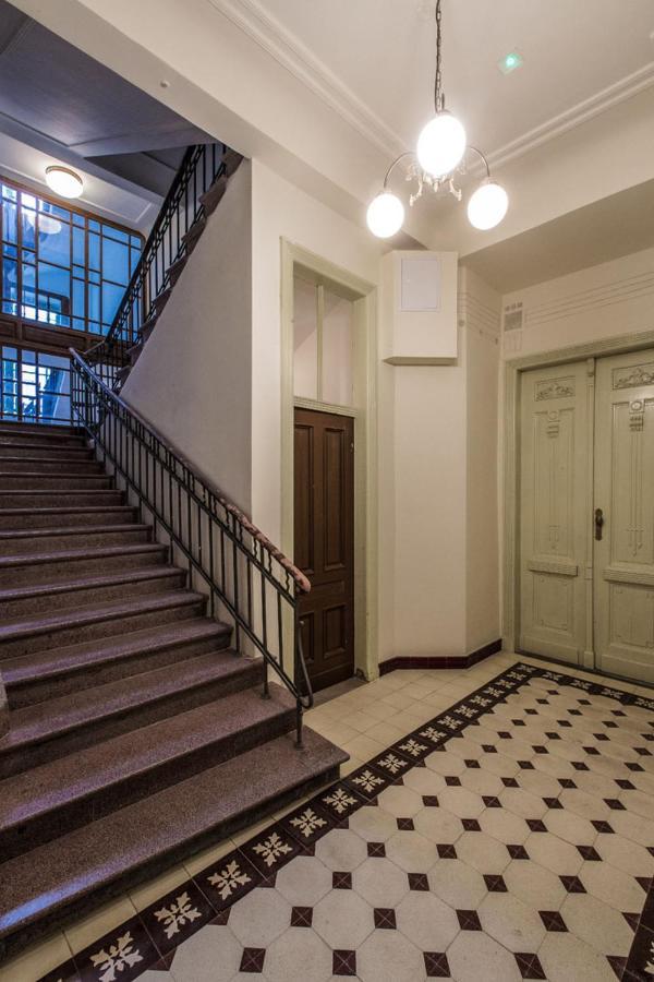 Apartament Grey Pearl Downtown Appartamento Varsavia Esterno foto