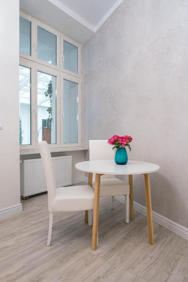 Apartament Grey Pearl Downtown Appartamento Varsavia Esterno foto
